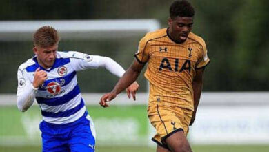 رسميًا | بول كليمنت يُعير صانع ألعاب ريدينج “جوش باريت”