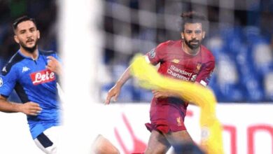 أليكس ميريت ينقذ هدفًا محققًا لمحمد صلاح في مباراة نابولي وليفربول في دوري ابطال اوروبا (صور: Getty)