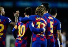 فرحة لاعبي برشلونة (صور : France football)