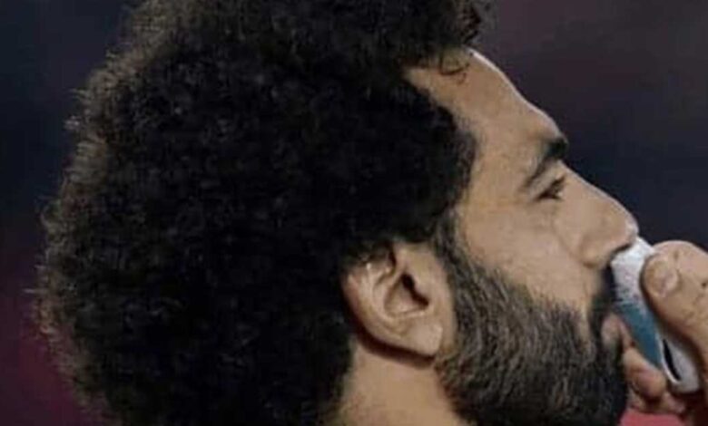 خاص | ما سر البخاخ الذي استخدمه محمد صلاح في مباراة ليفربول وولفرهامبتون؟