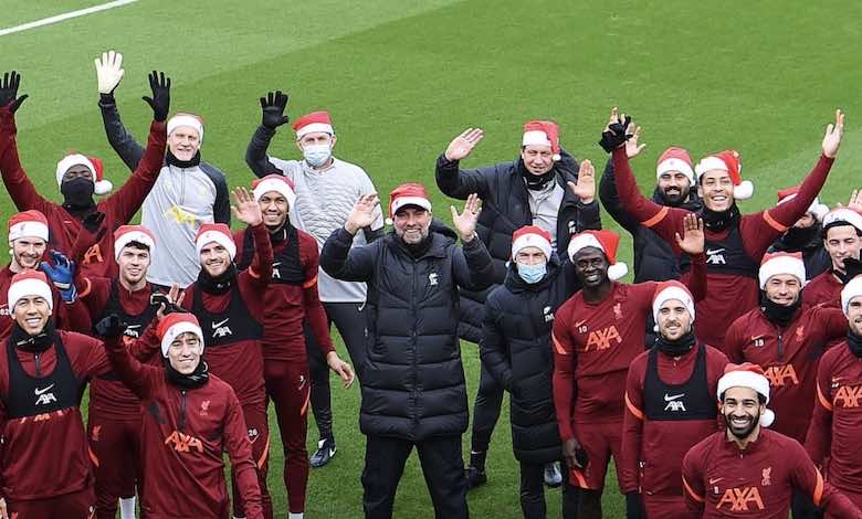 لاعبو ليفربول ويورجن كلوب يحتفلون بعيد الميلاد يوم البوكسينج داي 26 ديسمبر 2026 - صور Getty