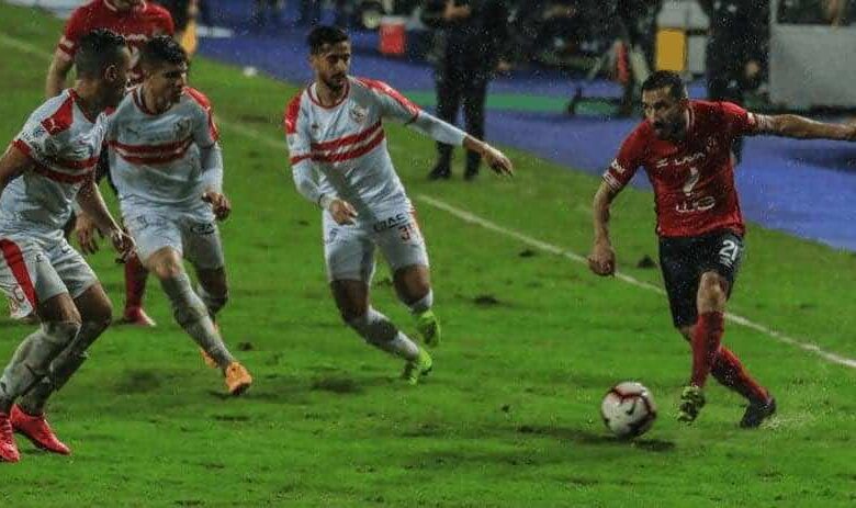 علي معلول في مباراة الأهلي والزمالك (صور: صحف مصرية)
