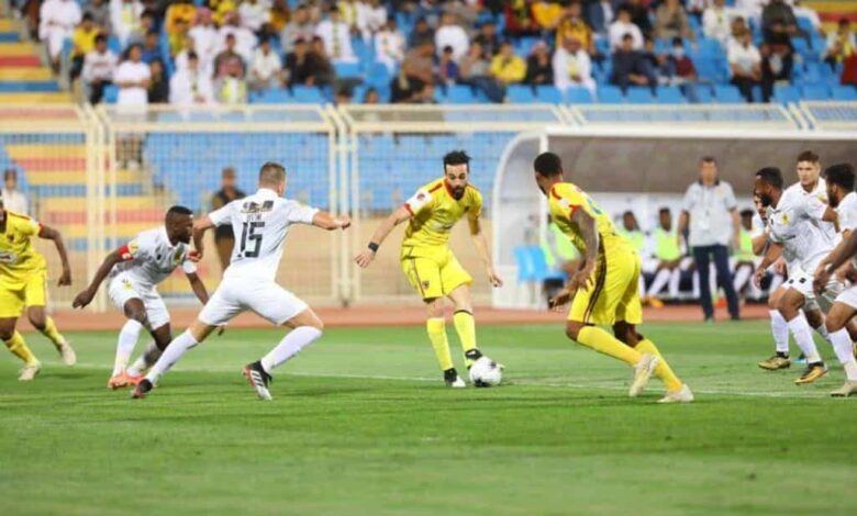 مباراة الحزم والاتحاد فى الدوري السعودي (صور:twitter)