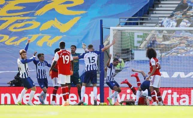 مباراة برايتون وارسنال فى الدوري الانجليزي (صور:AFP)
