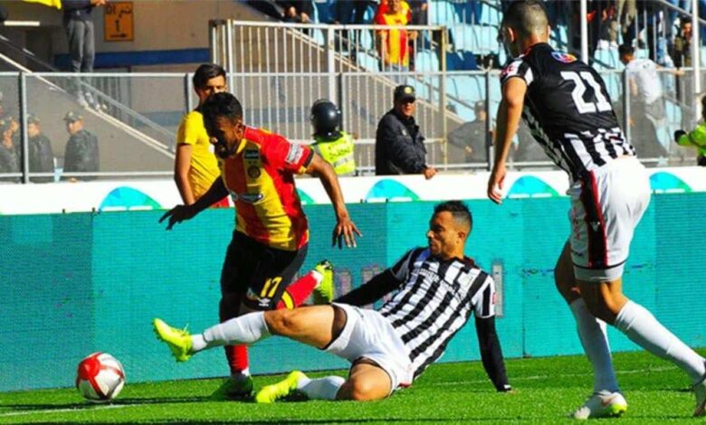 التعادل السلبي يُخيم على قمة الترجي والصفاقسي في تونس