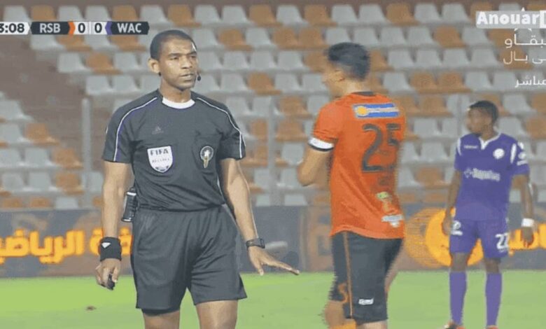 جدل تحكيمي وتقنية الفار تتدخل في كل شيء خلال قمة بركان والوداد