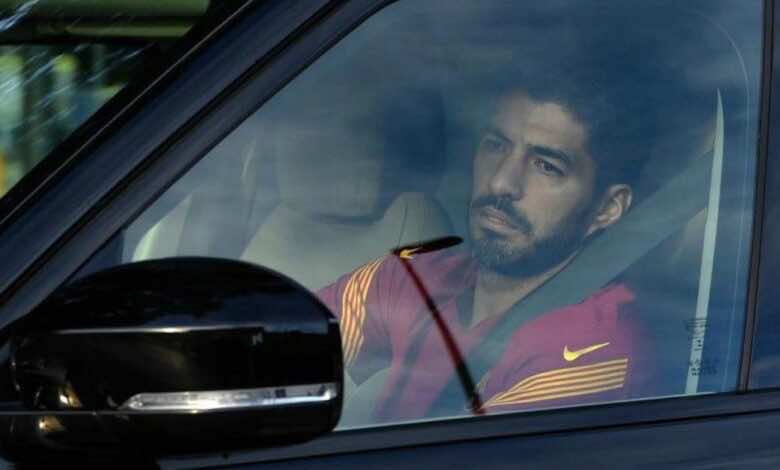 سوق الانتقالات | خيار يوفنتوس عاد من جديد.. سواريز يسافر لاختبار اللغة الايطالية