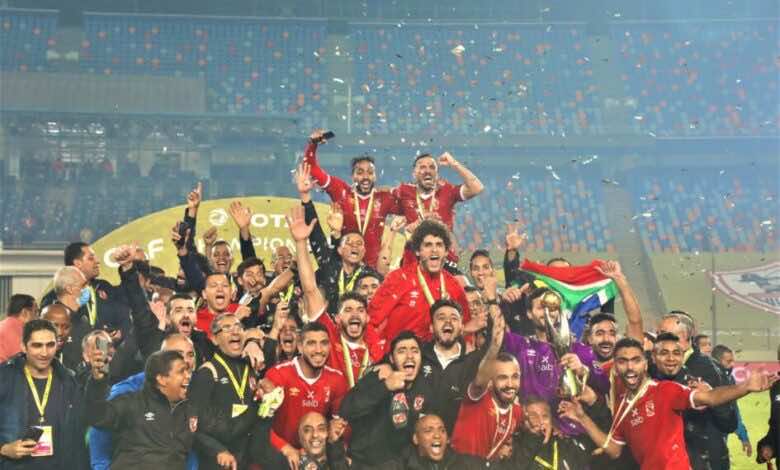 الأهلي المصري يسجل 28 لاعبًا في القائمتين المحلية والأفريقية