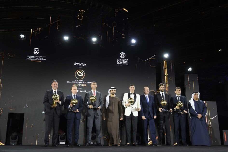 وزير الرياضة المصري يهنئ الأهلي بجائزة "نادي القرن في أفريقيا والأكثر تتويجًا في الشرق الأوسط"دائمًا - Afp