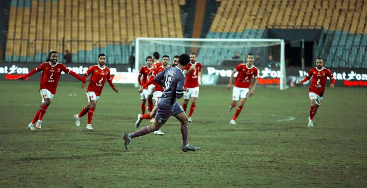 فرحة لاعبي الاهلي بالتتويج بكأس مصر عقب تغلبه على الجيش فى المباراة النهائية (صور:twitter)