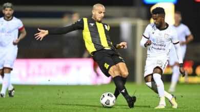 كريم الاحمدي في كلاسيكو الدوري السعودي بين الاتحاد والشباب