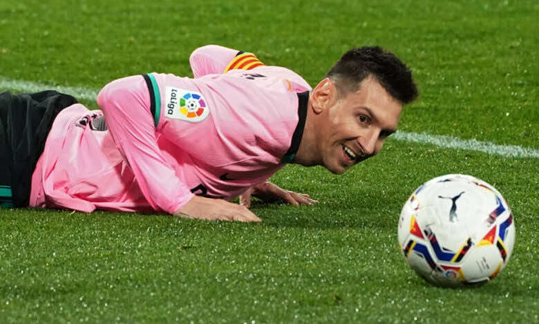 أخبار برشلونة | اول تعليق من ميسي بعد تحطيم رقم بيليه القياسي