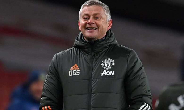 المدرب النرويجي سولشاير يطالب بحق مانشستر يونايتد من خلال الاستشهاد بتقرير لجنة الحكام..