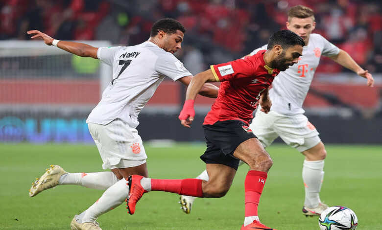 إصابة حسين الشحات لاعب الأهلي وتعرضه لكدمة قوية في القدم!