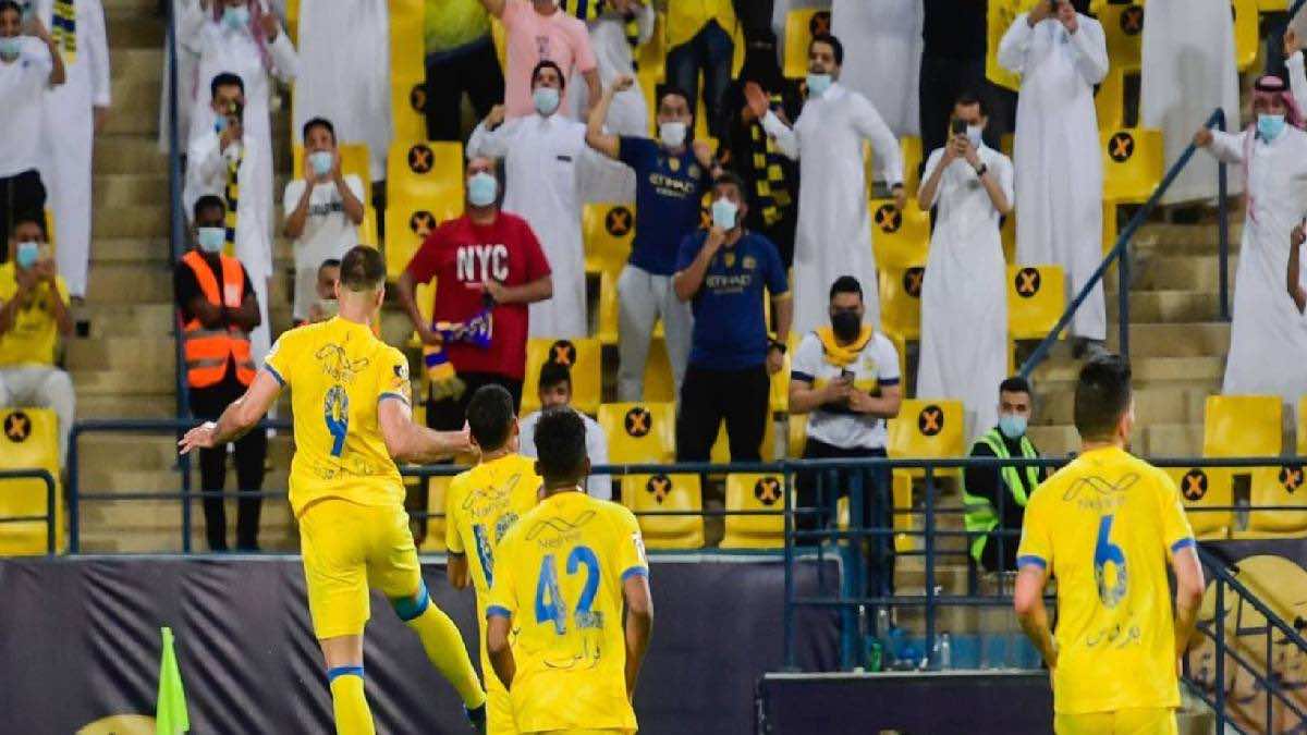 الدوري السعودي | النصر يُهدد التعاون بهزيمة الرائد بريمونتادا "حمدالله" (صور:twitter)