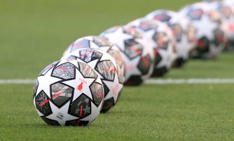 كرة نهائي دوري أبطال أوروبا 2021 في بورتو بين مانشستر سيتي وتشيلسي