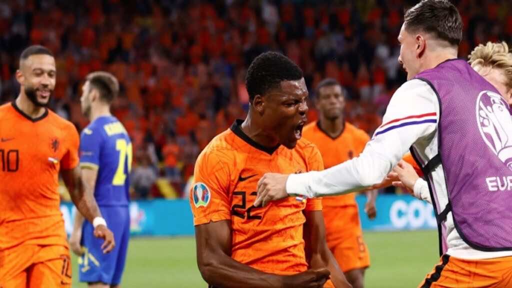 دومفريس يسجل هدف فوز هولندا 3-2 على أوكرانيا في يورو 2020