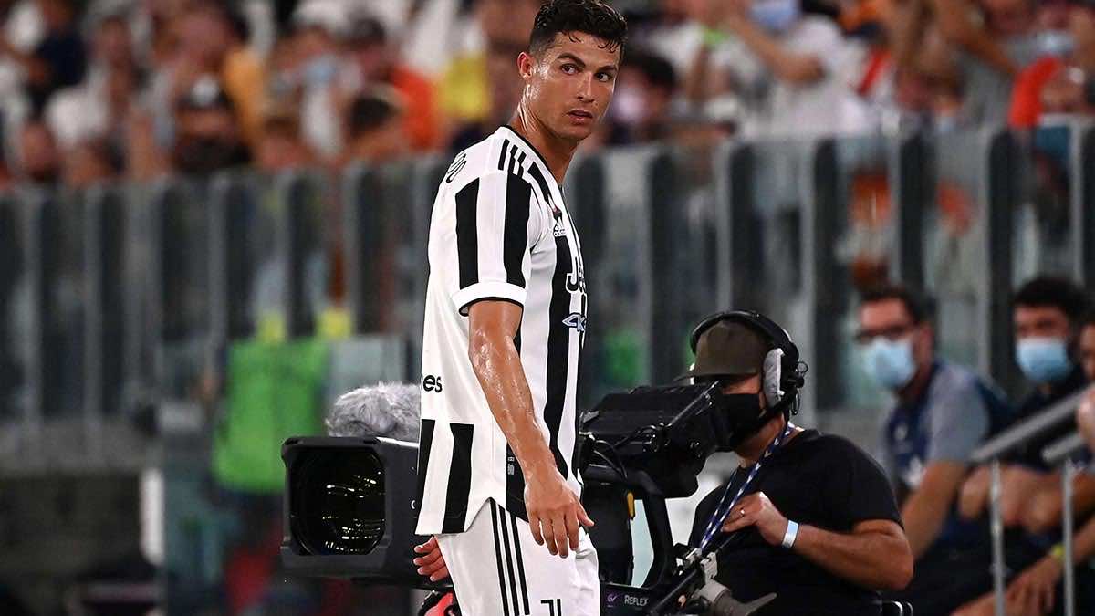 كرستيانو رونالدو يخرج عن صمته ويرد على التكهنات حول مستقبله مع يوفنتوس