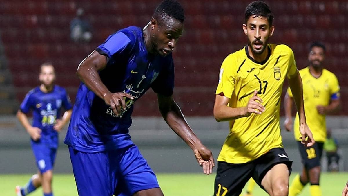 الملك يتذكر نغمة الانتصارات في دوري عمانتل باسقاط السويق بهدف سعيد الرزيقي