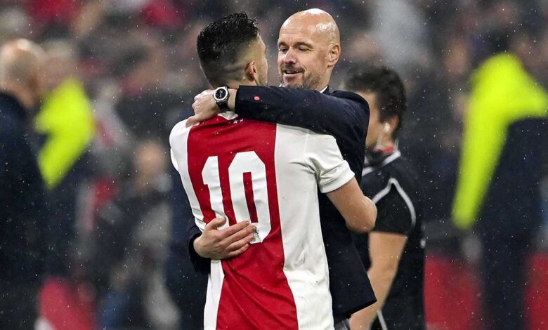 من هو مدرب اياكس الجديد بعد رحيل تين هاج الى مان يونايتد؟