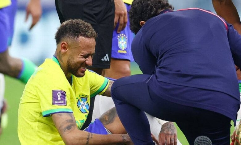 إصابة نيمار تعكر صفو البرازيل أمام صربيا في كأس العالم 2022