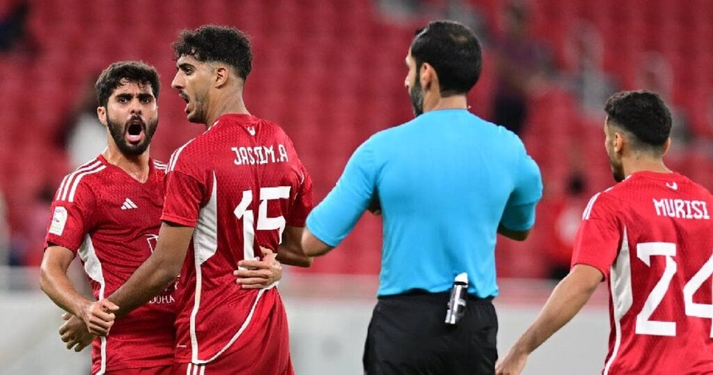 احتفال لاعب العربي المدافع (جاسم جابر) بتسجيل هدف التعادل امام ام صلال في الدوري القطري