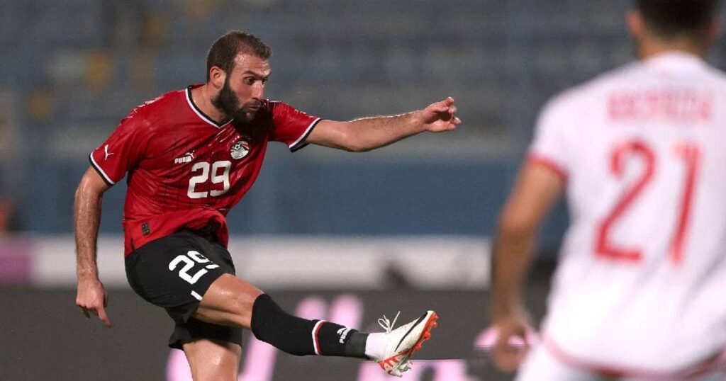 لحظة تسجيل (عمر كمال) هدف منتخب مصر الأول في شباك تونس خلال المباراة الودية