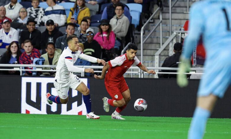 سيرجينو ديست في مباراة عمان وامريكا الودية