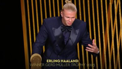 هالاند يحرز جائزة "جيرد مولر" كأفضل هداف في حفل الكرة الذهبية 2023