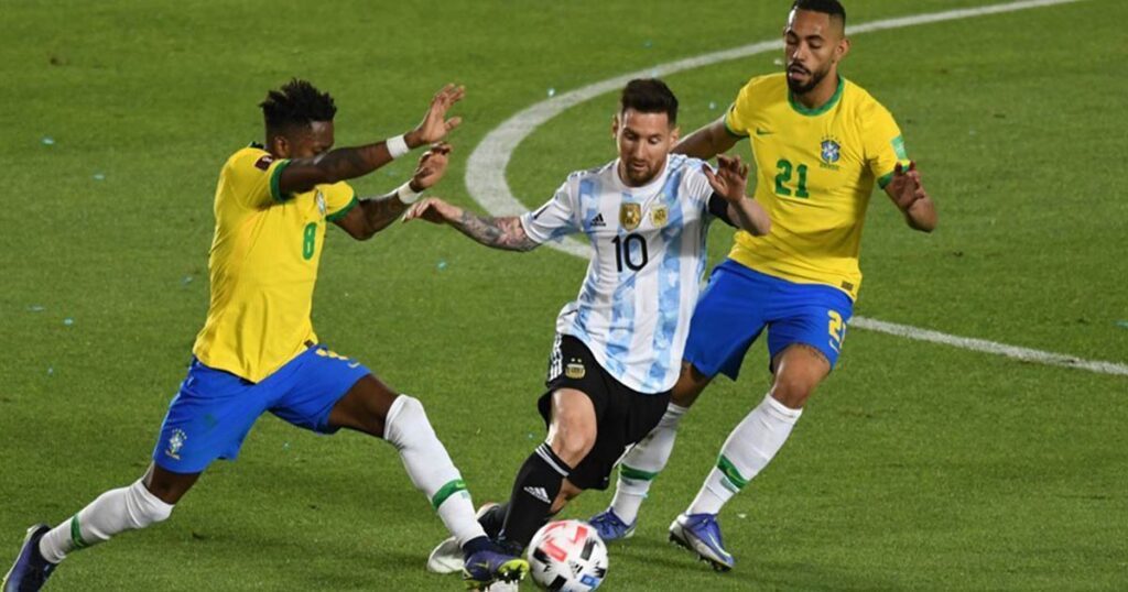ما القنوات الناقلة لمباراة البرازيل والارجنتين في تصفيات كأس العالم؟