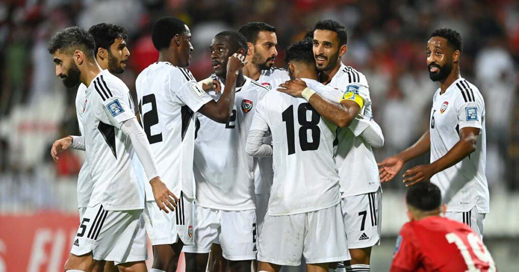 صورة منتخب الإمارات في مباراة البحرين بتصفيات كأس العالم