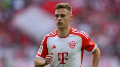 بايرن يواجه اختبارًا صعبًا للحفاظ على نجم الفريق جوشوا كيميتش