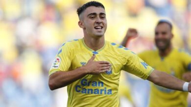 حلم برشلونة يرافق نجم لاس بالماس ألبرتو موليرو