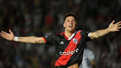 برشلونة يراقب نجم ريفر بليت الأرجنتيني الصاعد فرانكو ماستانتونو