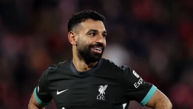 بسبب تجديد عقد صلاح.. خلاف حاد بين روي كين وكاراغر على الهواء