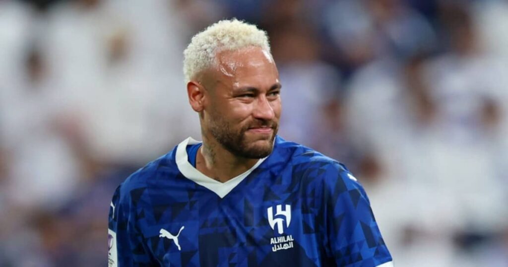 الهلال يُعيد نيمار إلى المشهد ويُقصي كوليبالي بقرار مفاجئ