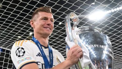 تكريم توني كروس بجائزة "الرجل الذهبي" في حفل توتوسبورت