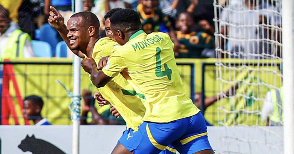 إكرام راينرز لاعب نادي صن داونز بعد تسجيله لهدف الفوز في الرجاء