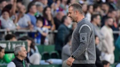 فليك يقبل العقوبة ويغيب عن آخر مباراتين لبرشلونة هذا العام