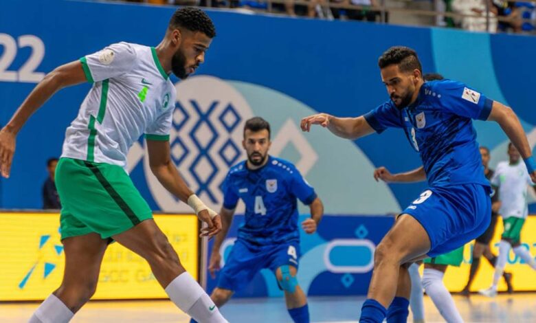 منتخب السعودية لكرة قدم الصالات ينتصر على الكويت ودياً 5-4