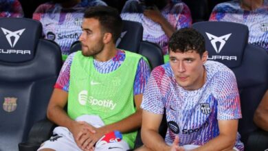 ضغوط مالية تدفع برشلونة للنظر في مستقبل كريستنسن وغارسيا