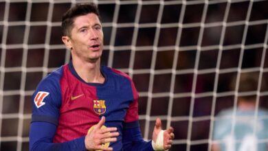 ليفاندوفسكي يعترف بتأثير تراجع مستواه على أداء برشلونة