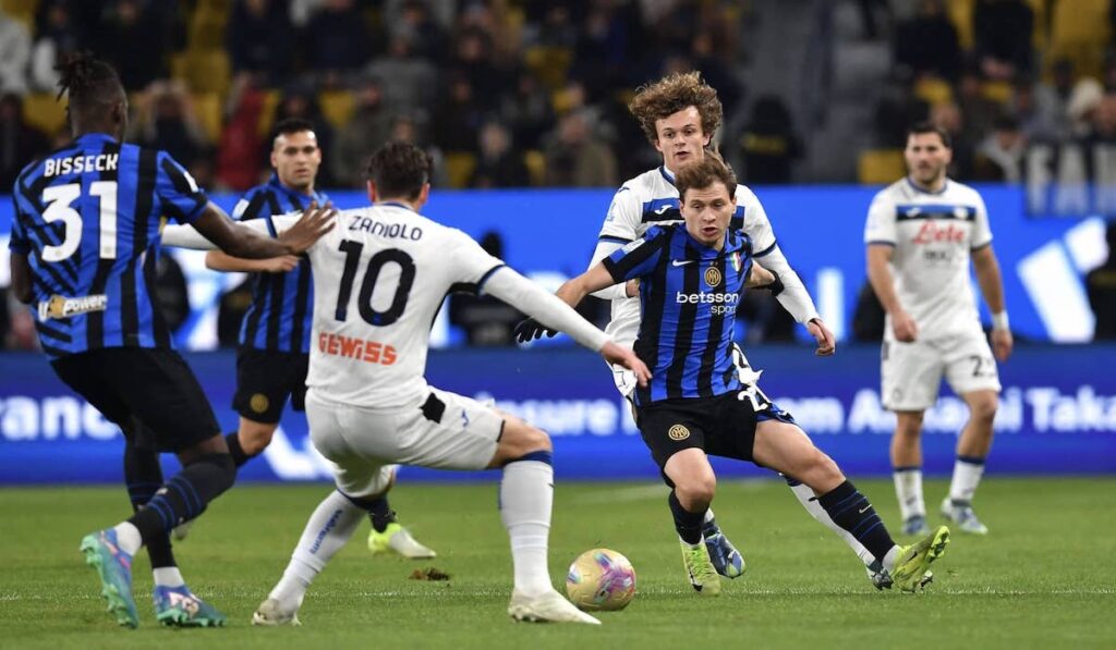 ثنائية رائع لدومفريس في أتالانتا تعبّر بالإنتر لنهائي كأس السوبر الإسباني