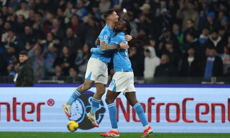نابولي يتشبث بالصدارة ويُلحق أول هزيمة بيوفنتوس في الدوري الإيطالي