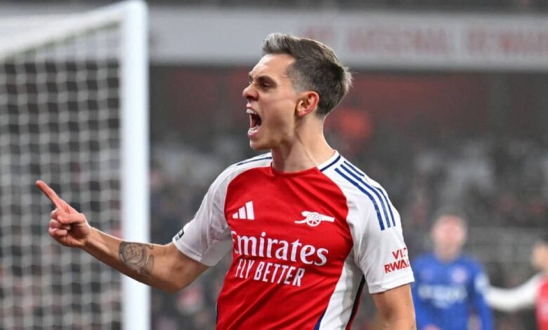 أرتيتا يرى في لياندرو تروسارد البديل المثالي لساكا في أرسنال