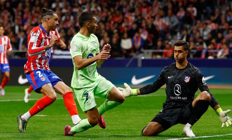 برشلونة يهزم أتلتيكو مدريد ويتأهل لملاقاة ريال مدريد في نهائي كأس الملك