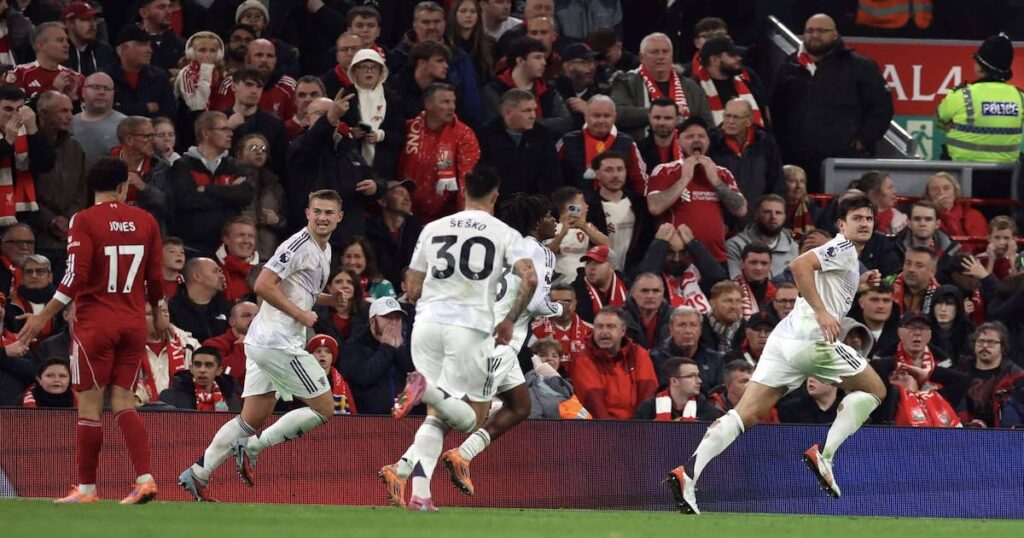 رأسية ماغواير تُنهي عقدة أنفيلد لمانشستر يونايتد وتضاعف مأساة ليفربول