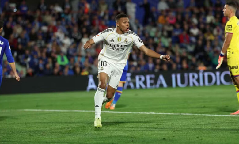 فينيسيوس يشعلها ومبابي يُنهي صمود خيتافي.. ريال مدريد يستعيد الصدارة بشق الأنفس