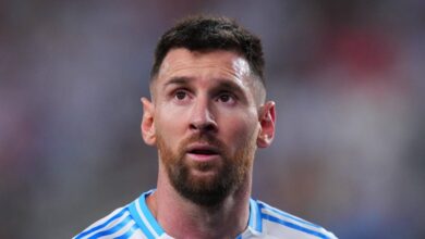 ميسي يصنع أمام أنغولا.. ويقترب من تحطيم رقم بوشكاش