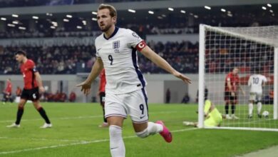 كين يقود إنجلترا لتحقيق العلامة الكاملة في تصفيات كأس العالم لأول مرة منذ 1954